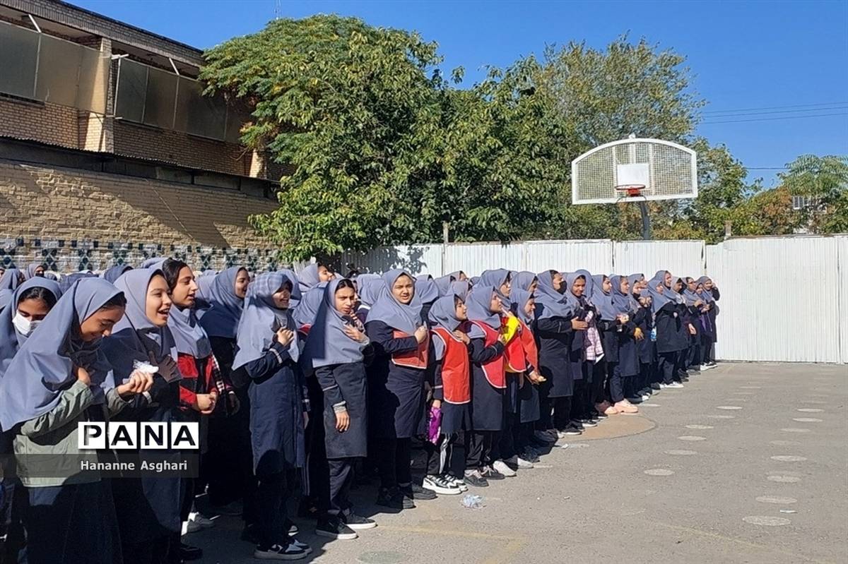 مراسم المپیاد ورزشی درون مدرسه ای در دبیرستان حضرت خدیجه(س)
