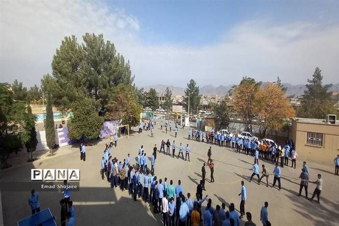المپیاد درون مدرسهای دبیرستان نمونه آیت الله خامنهای کاشمر