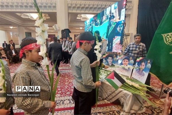 بزرگداشت شهدای دانش‌آموز حادثه تروریستی حرم مطهر احمد بن موسی (ع)