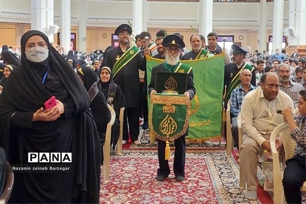 بزرگداشت شهدای دانش‌آموز حادثه تروریستی حرم مطهر احمد بن موسی (ع)