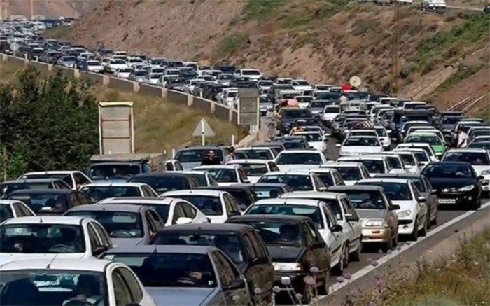 ترافیک در آزادراه کرج- قزوین و برعکس سنگین است