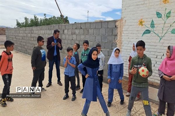 مسابقات بومی‌ محلی در روستای نیستانک شهرستان نایین