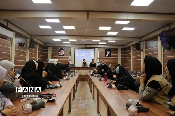 اولین جلسه خبرنگاران دختر  پانا در خصوص برگزاری  ایام الله ۱۳ آبان
