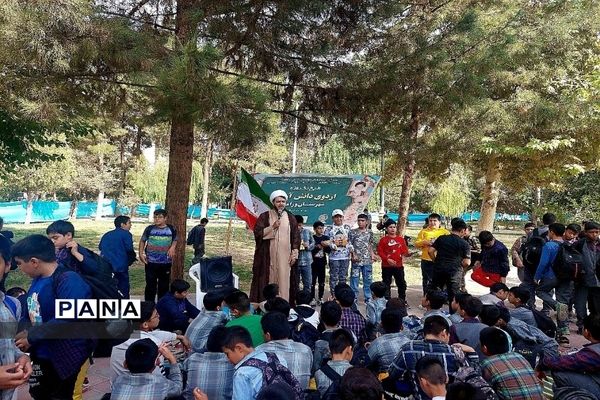 برگزاری دهمین اردوی یک‌روزه دهه هشتادی‌ها در بوستان ۱۵ خرداد شهرستان‌ورامین
