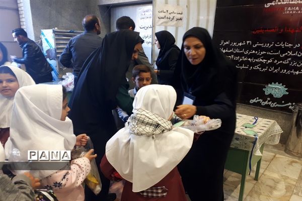 پنجمین یادواره شهید خردسال محمد طاها اقدامی در شهرستان میمه