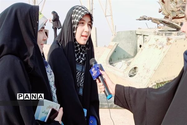 دانش آموزان  استان اصفهان  از منطقه جنگی ذوالفقاریه ء آبادان در اردوی راهیان نور