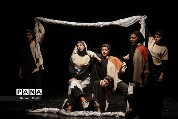 چهل‌ویکمین جشنواره فرهنگی هنری «امید فردا»