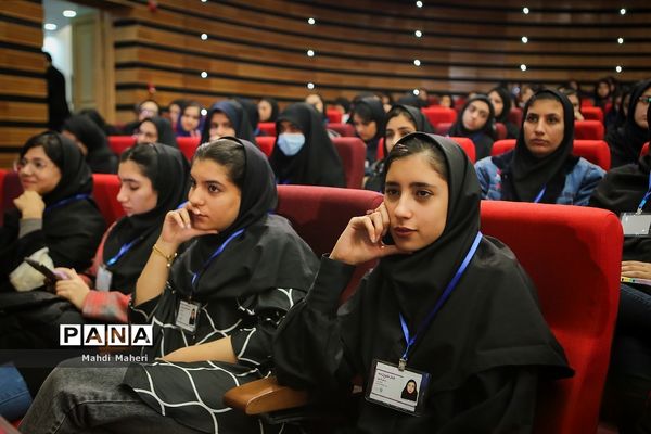 اختتامیه چهل‌ویکمین جشنواره فرهنگی هنری «امید فردا»