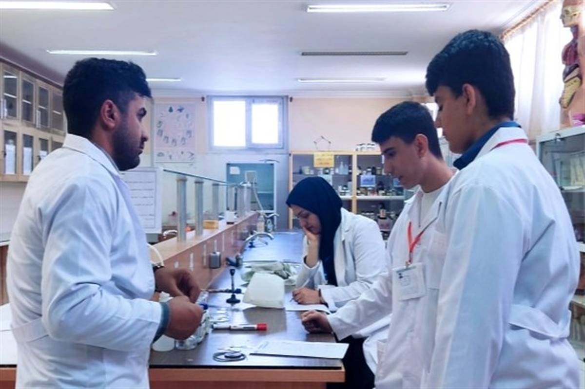 راه‌یابی 65 نفر از دانش‌آموزان مدارس ملارد به مرحله استانی جشنواره خوارزمی