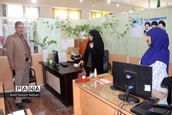 بازدید سرزده معاون پرورشی و فرهنگی اداره‌کل آموزش و پرورش استان بوشهر از سازمان دانش‌آموزی استان