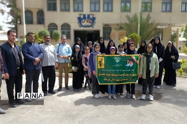 بازدید اعضای بسیج شهید مفتح از کارخانه شهرستان قرچک