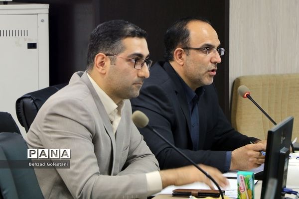 جلسه قرارگاه جهادی عدالت تربیتی و نصیب برابر آموزشی ‌در آذربایجان غربی