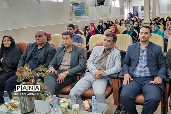 اجرای طرح معماران خشت اول در اداره آموزش و پرورش فشافویه
