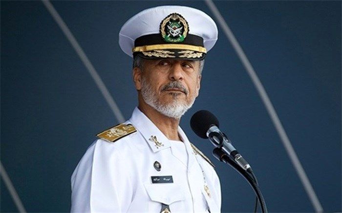 دریادار سیاری:‌ ایران اسلامی در ساخت ناوشکن و پایش دریاهای جهان حرف برای گفتن دارد