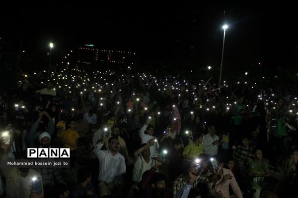 جشن بزرگ خانوادگی امام رضایی‌ها با حضور کاروان زیر سایه خورشید