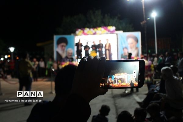 جشن بزرگ خانوادگی امام رضایی‌ها با حضور کاروان زیر سایه خورشید