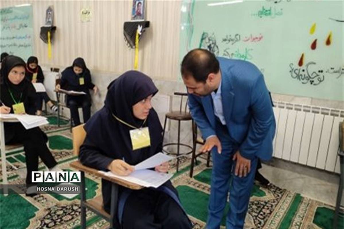 بازدید وزیر آموزش و پرورش از حوزه برگزاری امتحانات نهایی در مشهد