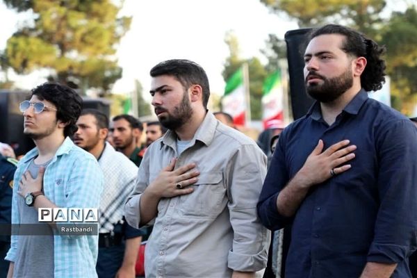 اجتماع دانشجویی امام آزادگان در بهشت زهرا
