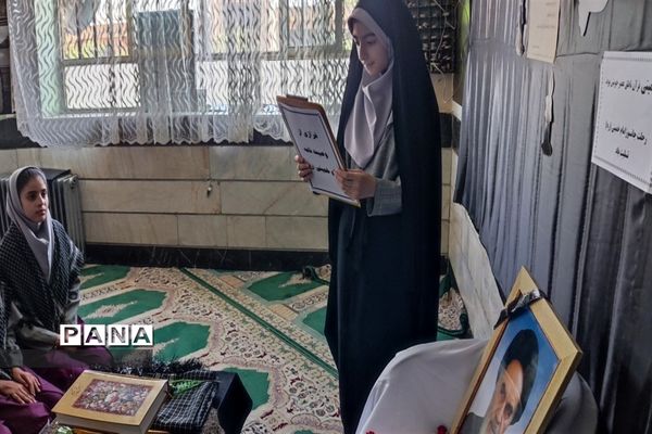حضور دانش‌آموزان شهرستان‌قدس در مراسم سالگرد، عروج ملکوتی حضرت امام خمینی (ره)