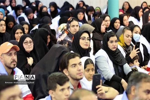 تجدید میثاق اعضای جوانان جمعیت هلال احمر قرچک با یادگار بنیانگذار کبیر انقلاب اسلامی ایران