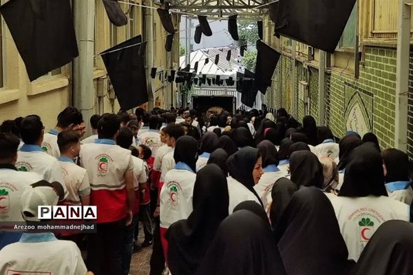 تجدید میثاق اعضای جوانان جمعیت هلال احمر قرچک با یادگار بنیانگذار کبیر انقلاب اسلامی ایران