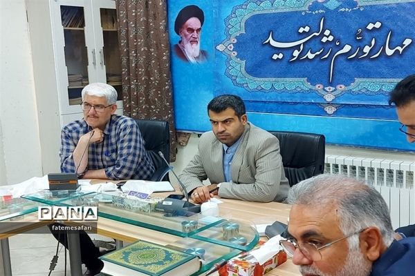 نشست شورای هماهنگی مبارزه با مواد مخدر در شهرستان فیروزکوه