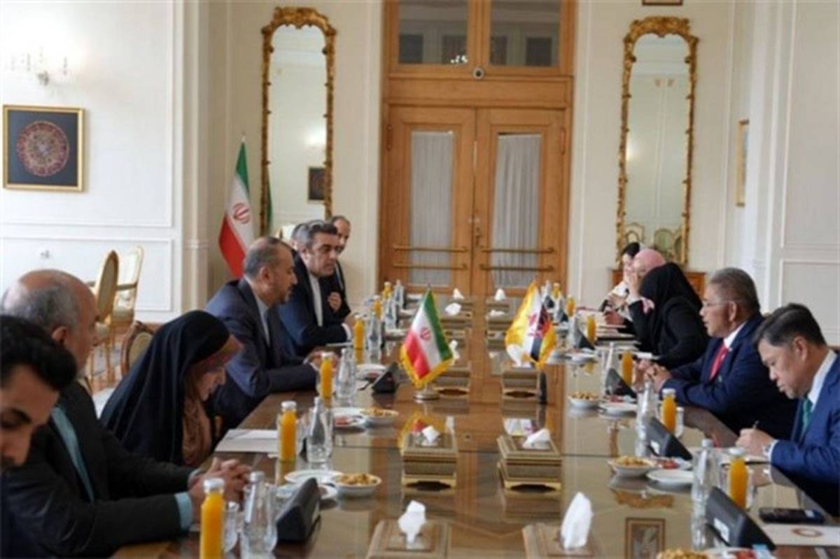 دعوت از وزیر خارجه ایران برای سفر به برونئی دارالسلام