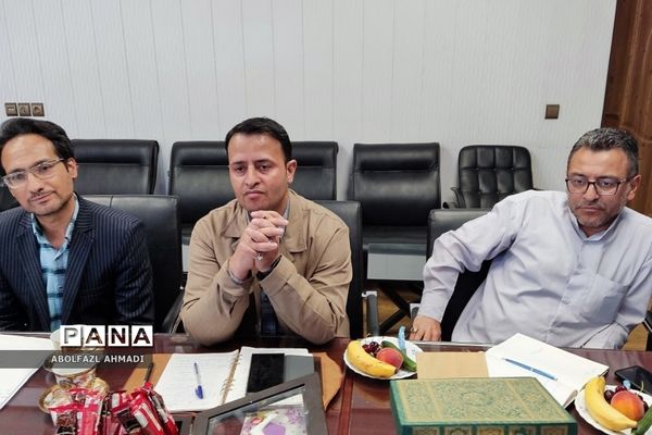 ‌جلسه شورای معاونان فشافویه با حضور مدیرکل اداره آموزش و پرورش شهرستان‌های استان‌تهران