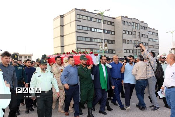 مراسم وداع با پیکر پاک شهید مدافع امنیت سرگرد محمد قنبری در ستاد فراجا استان خوزستان