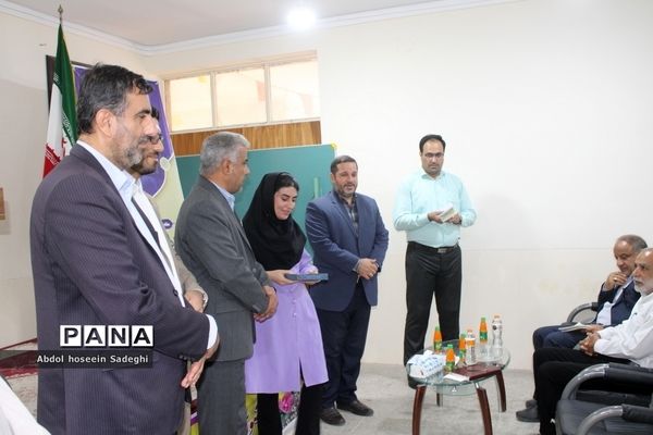 کارگاه توان افزایی آموزش دهندگان سوادآموزی استان بوشهر