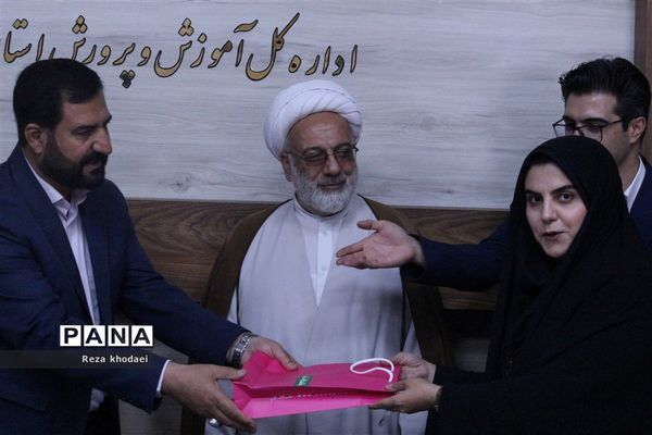 جلسه تجلیل از فعالان نانو آذربایجان شرقی  وابسته به ریاست جمهوری