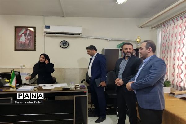بازدید معاون پرورشی و فرهنگی آموزش و پرورش شهرستان‌های استان تهران  ازحوزه‌های تصحیح امتحانات نهایی اسلامشهر