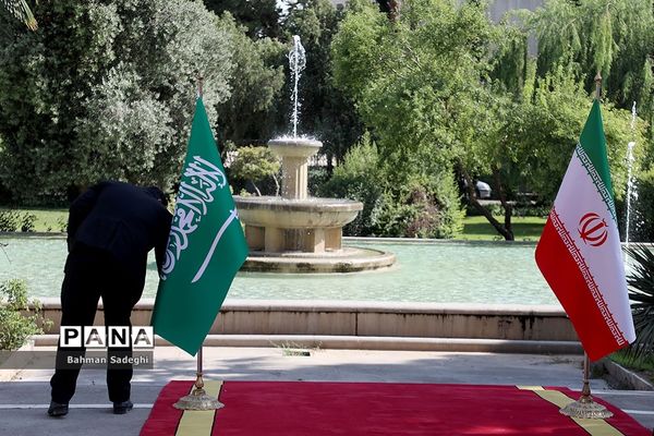 دیدار وزرای خارجه عربستان و ایران