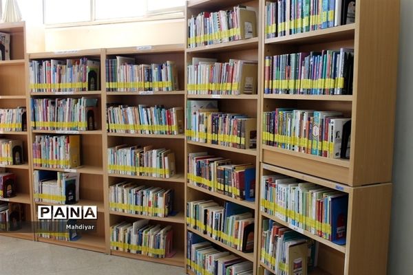 بازدید معاون پرورشی آموزش و پرورش شهر جوادآباد از کتابخانه امام خمینی (ره)