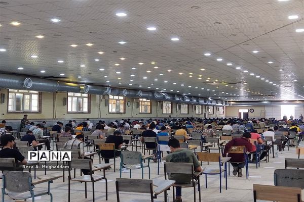 بازدید مسئولان وزارتی از آزمون ورودی مدارس استعدادهای درخشان در قم