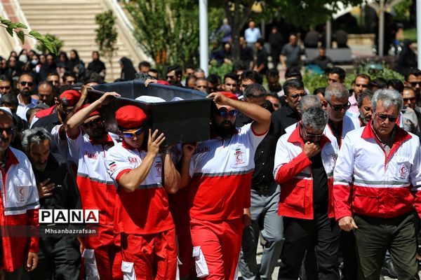 تشییع جنازه و خاکسپاری  پیکر حسین شهراسبی