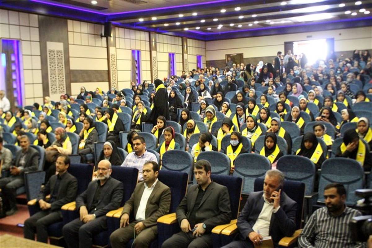 اعزام 220 دانش‌آموز زیارت اولی خراسان جنوبی  به مشهد مقدس