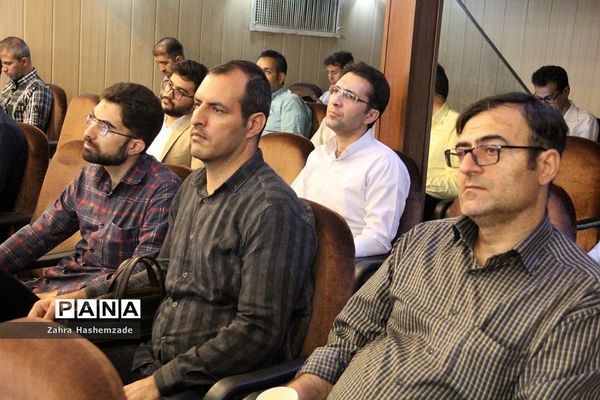 همایش ارتقای اطلاعات و دانش‌ مشاوران مدارس و مراکز مشاوره شهرستان‌های استان تهران