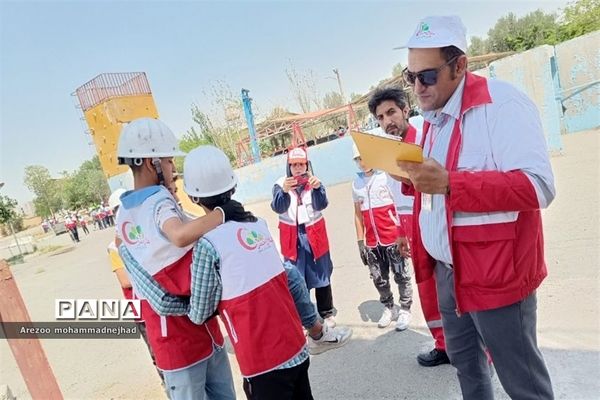 حضور اعضای کانون‌ دانش‌آموزی شهرستان قرچک در یازدهمین دوره المپیاد آماده دادرس