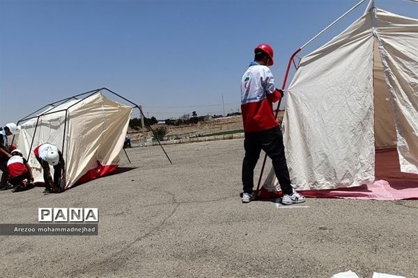 حضور اعضای کانون‌ دانش‌آموزی شهرستان قرچک در یازدهمین دوره المپیاد آماده دادرس