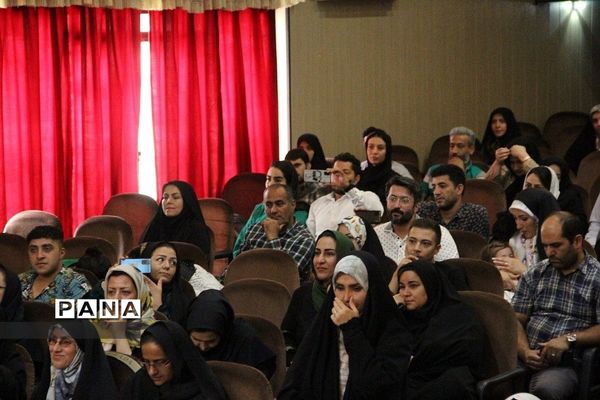 اختتامیه جشنواره کتابخوانی با عنوان کتابخوان کوچک در کانون فرهنگی تربیتی استانی سمیه شهرری
