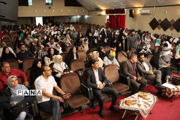 اختتامیه جشنواره کتابخوانی با عنوان کتابخوان کوچک در کانون فرهنگی تربیتی استانی سمیه شهرری