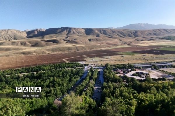 آستان مقدس امام زاده حمزه بن علی در شهرستان بن میزبان گردشگران