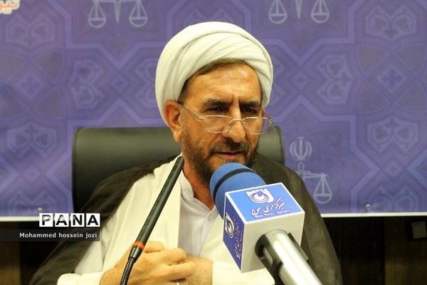 نشست خبری رئیس کل دادگستری و مسئولان قضایی استان قم