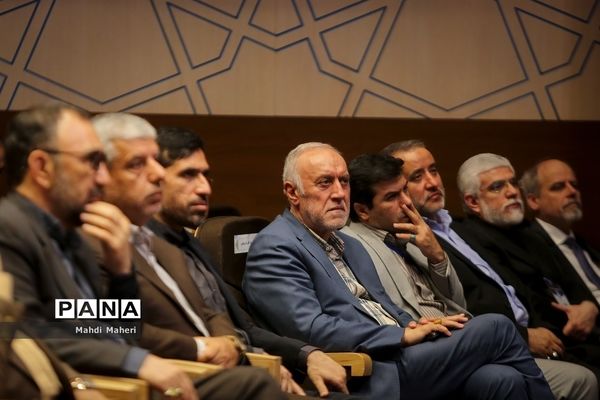 حضور وزیر کشور و فرماندهی نیروی انتظامی در ستاد مبارزه با مواد مخدر