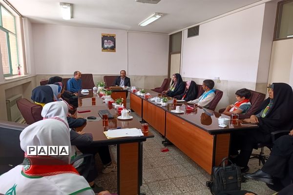 مراسم تجلیل  از دانش‌آموزان فعال سازمان دانش‌آموزی شهرستان پیربکران
