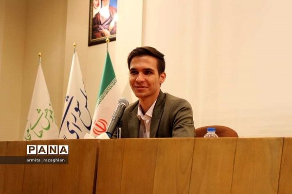 بازدید دانش‌آموزان سمپاد از مرکز پژوهش‌های مجلس شورای اسلامی