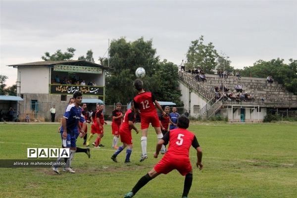 مسابقات فوتبال پیشکسوتان در گلوگاه