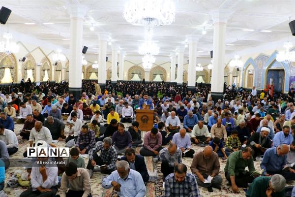 دعای پرفیض عرفه در کاشمر