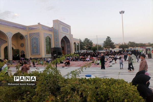 دعای پرفیض عرفه در کاشمر